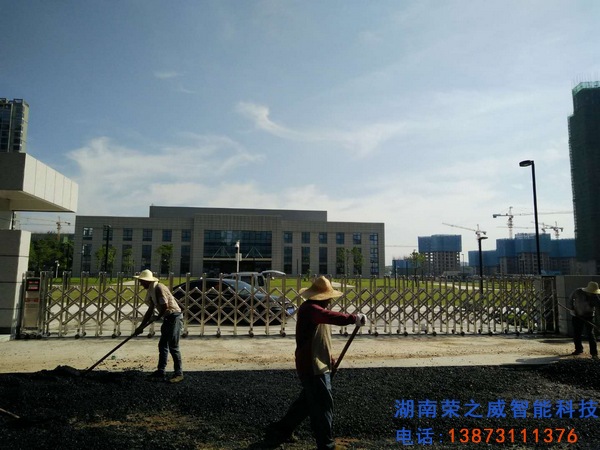 長(zhǎng)沙電動(dòng)伸縮門